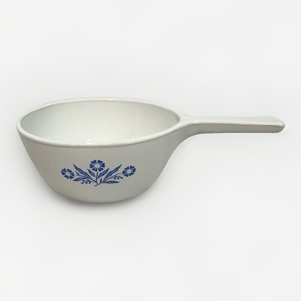 Corning Ware Saucepan Cornflower P82B Vintage 1970 Range Oven Microwave Safe